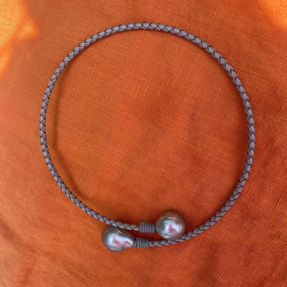Woven leather/ pearl  necklace